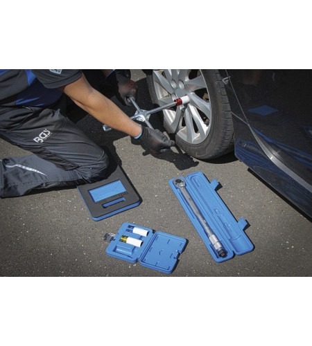 Radwechsel-Service-Satz mit Rangier-Wagenheber 2..